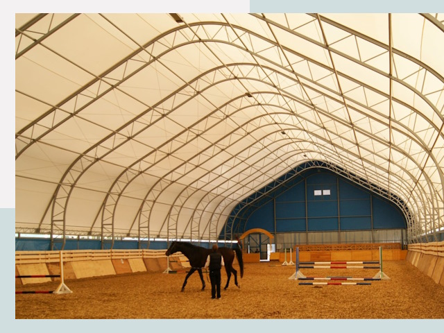 Строительство конных манежей в Каменске-Уральском