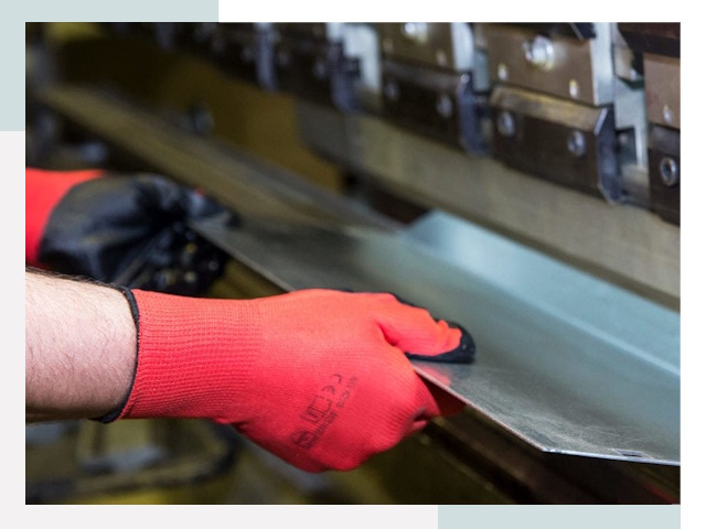 Гибка металла в Каменск-Уральский от 638 руб. - Надёжно и быстро