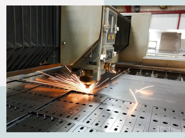 Лазерная резка металла в Каменске-Уральском от 638 руб.
